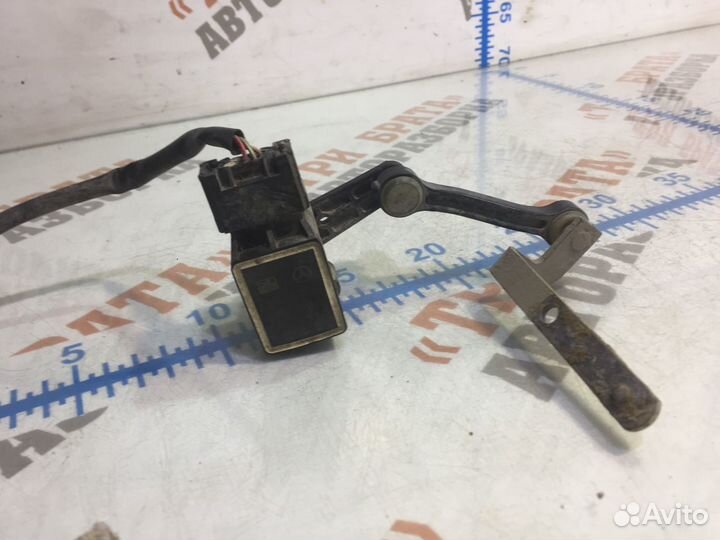 Мерседес GL-Класс Датчик уровня подвески