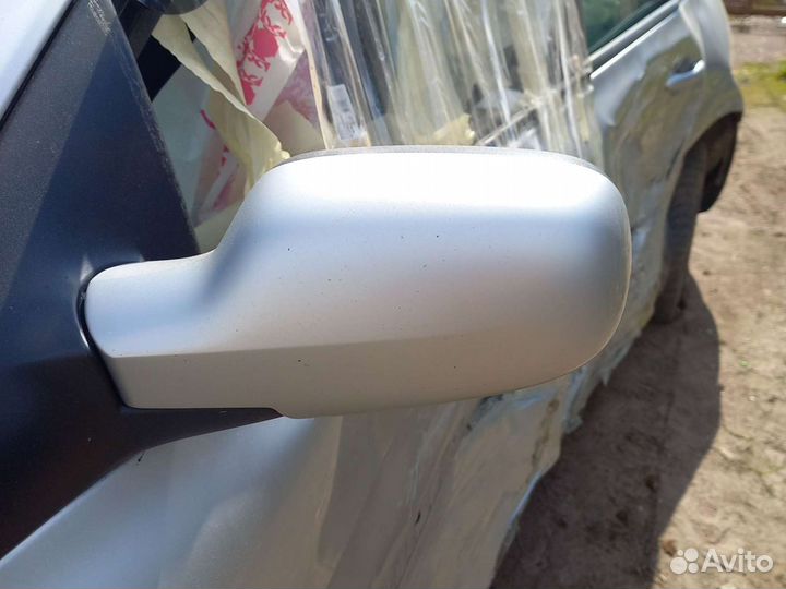 Зеркало Рено Меган 2