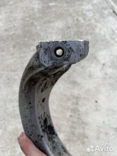 Кулак поворотный передний левый Audi A6 C6