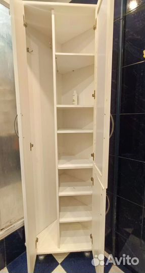 Шкаф угловой для ванной с зеркалом
