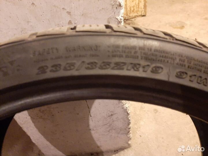 Bridgestone B391 235/35 R19 91W