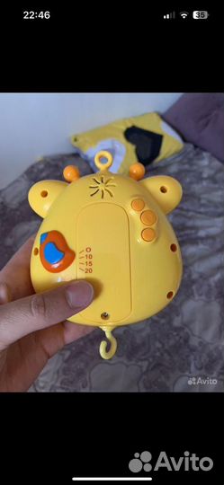 Мобиль на кроватку Жирафики