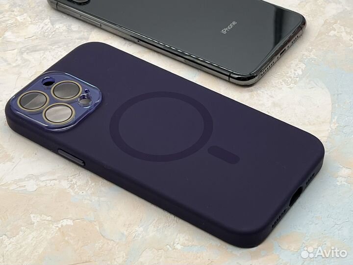 Чехол на iPhone 13, 14, 15