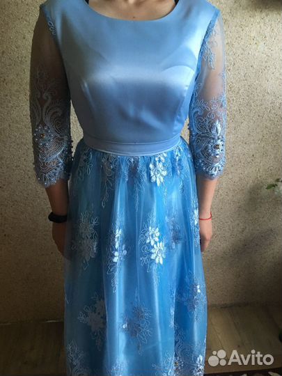 Платье вечернее