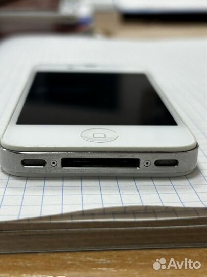 iPhone 4S, 16 ГБ