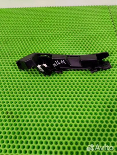 Кронштейн бампера задний правый Land Rover Range