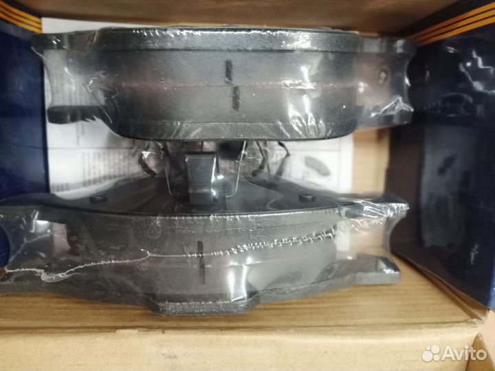 Колодки тормозные передние Mazda 3