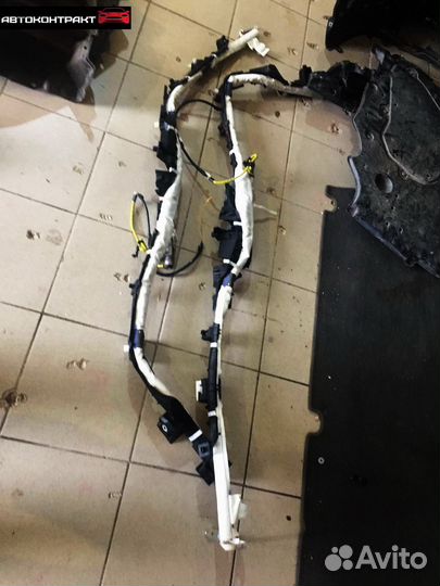 Шторка безопасности левая Toyota RAV-4 50 2019