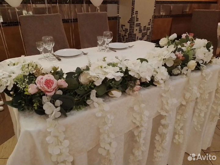 Предметы интерьера или украшения на свадьбу