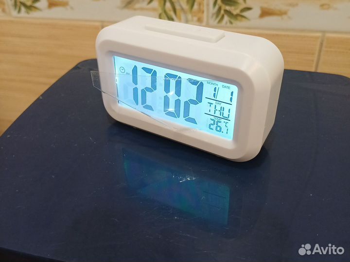 Электронный цифровой будильник
