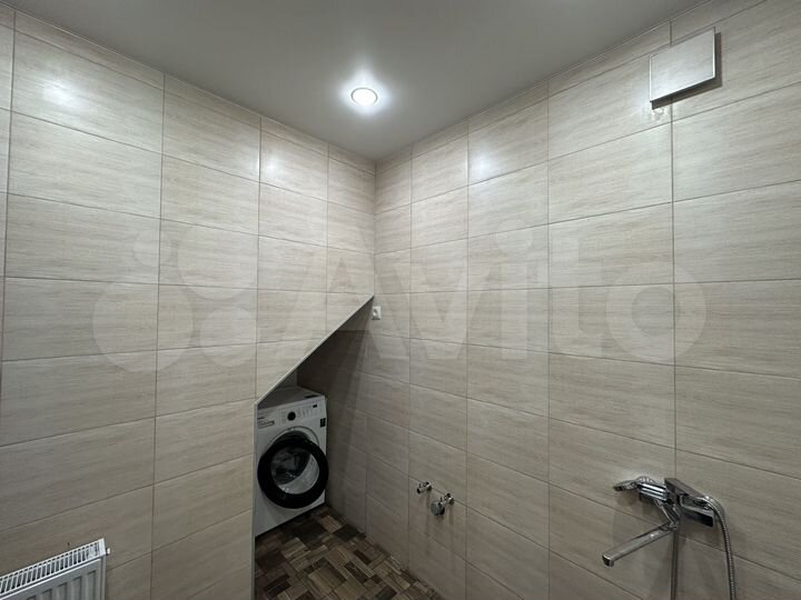 4-к. квартира, 140 м², 1/2 эт.