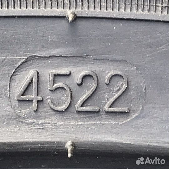 Ovation VI-388 245/45 R18 100W