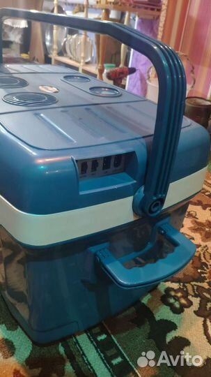 Автомобильный холодильник 12 220 в