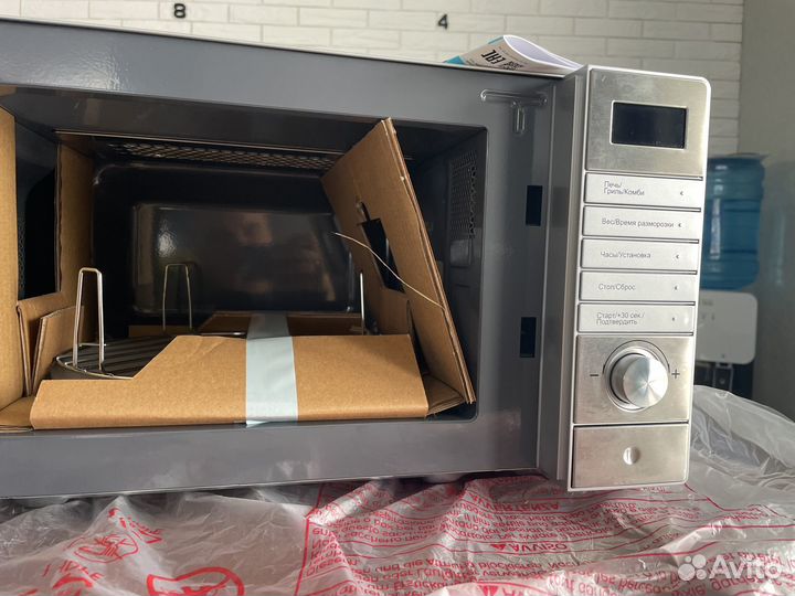 Микроволновая печь с грилем