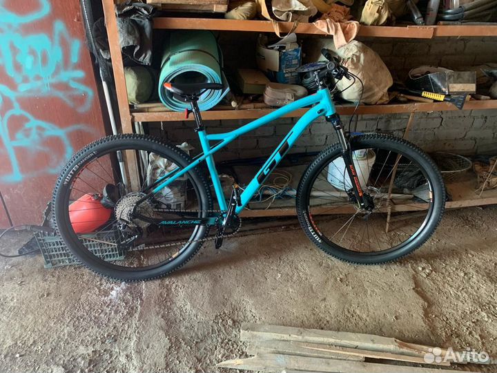 Велосипед gt avalanche comp 29