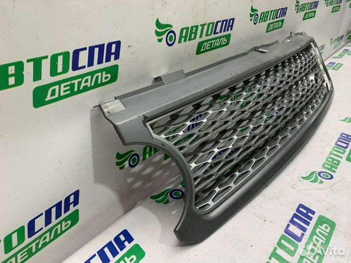 Решетка радиатора передняя Land Rover Range Rover