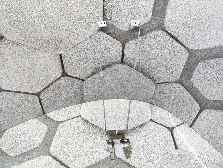 Петли матрицы ноутбука MSI CX640