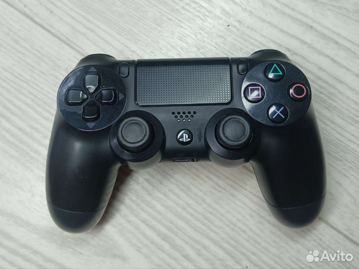 Джойстик ps4