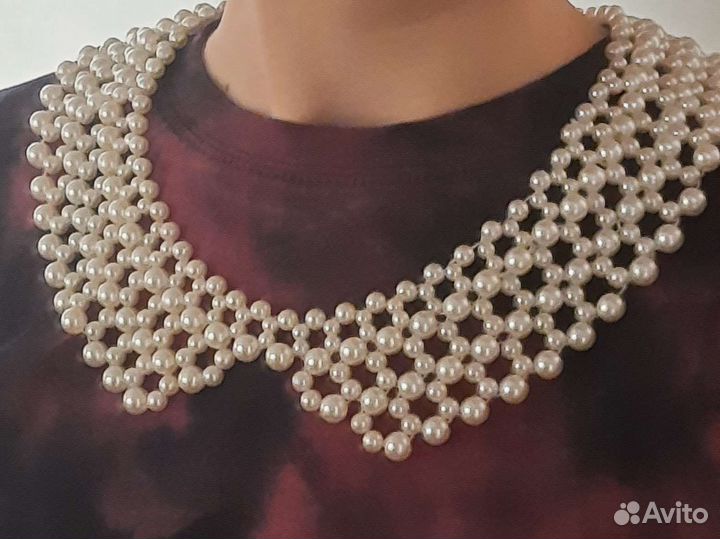 Воротник из бусин-жемчужин