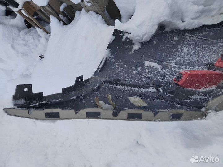 Бампер задний Audi Q3 дорестайлинг