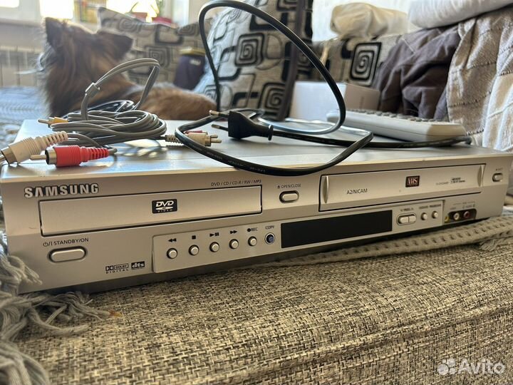 DVD плеер видеомагнитофон samsung svdvd440