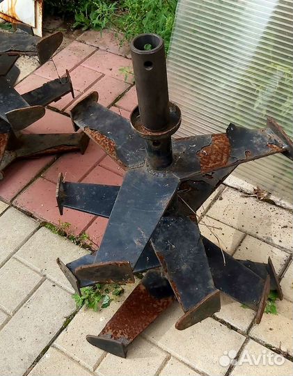 Плуг, фрезы, переходники мотоблок Нева