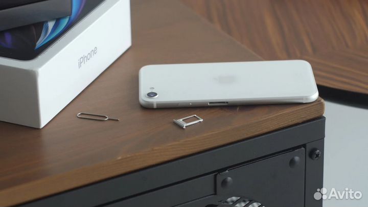 Смартфон Apple iPhone SE 2020 64GB White (mx9t2ru