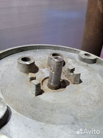 Электродвигатель Елпром тетевен 220в