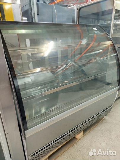 Холодильная витрина