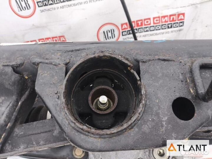 Балка подвески задний nissan X-trail