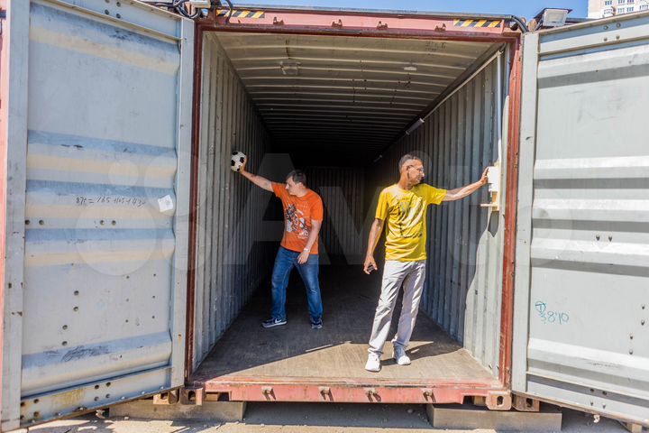 Склад рядом с трассой