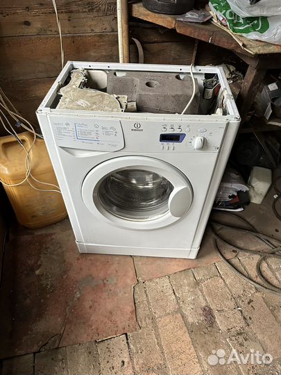 Стиральная машина indesit