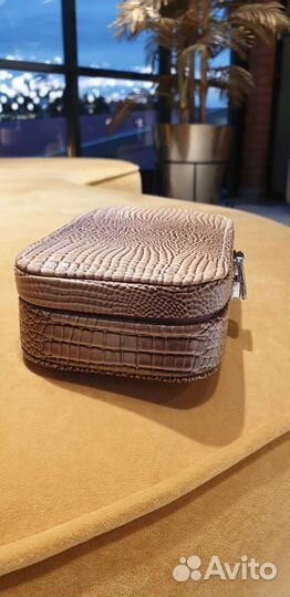 Бежевая шкатулка для украшений