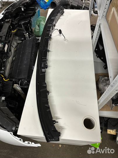 Задний центральный фонарь Voyah Free оригинал