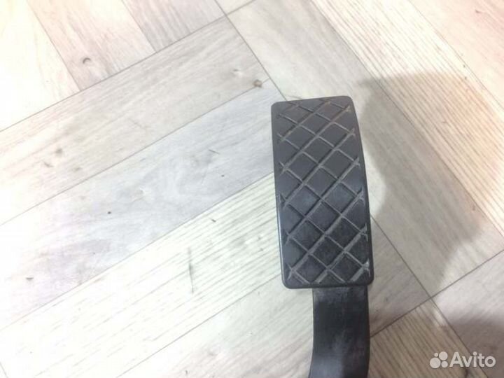 Педаль газа Volkswagen Passat B5