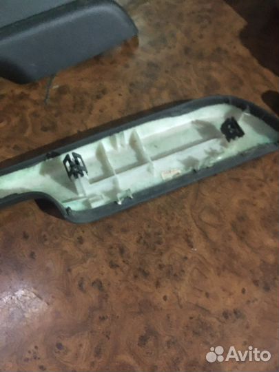 Кнопка стеклоподъемника задний Nissan X-Trail T30