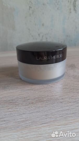 Laura mercier пудра translucent