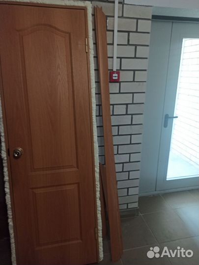 Двери межкомнатные с коробкой деревянные бу