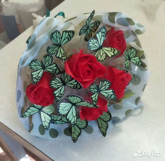 Светящийся букет из бабочек. В наличии