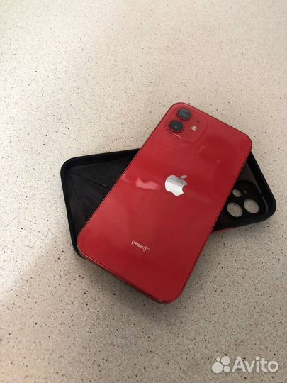 iPhone 12, 64 ГБ
