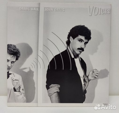 Pop Rock:Daryl Hall & John Oates LP - Voices 80 NM