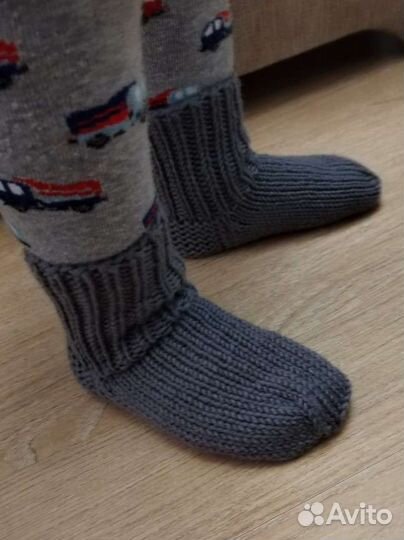 Носочки детские вязаные
