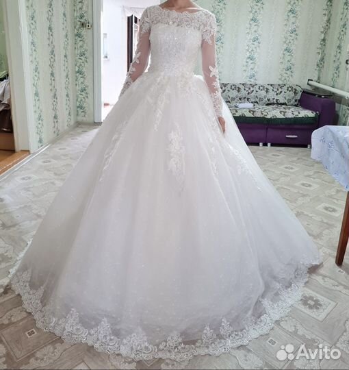 Свадебное платье