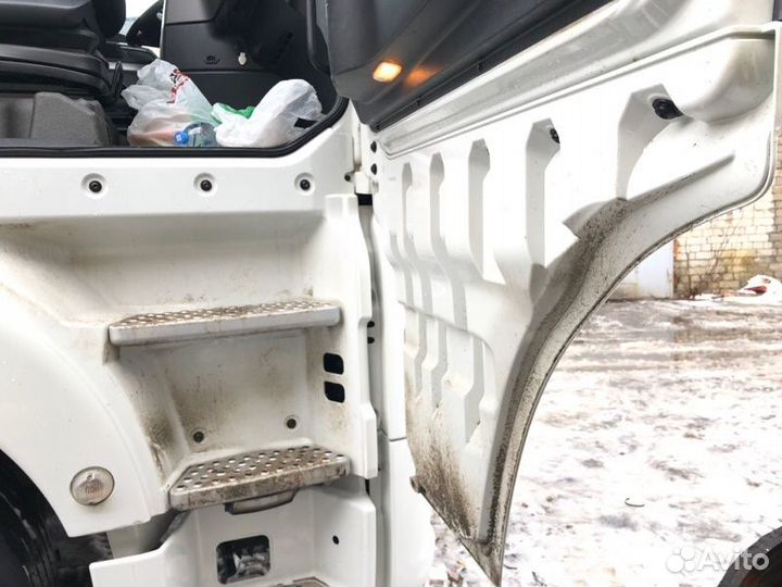 Продолжение двери правое Man