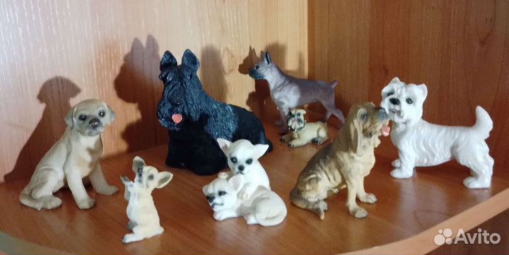 Фигурки собак