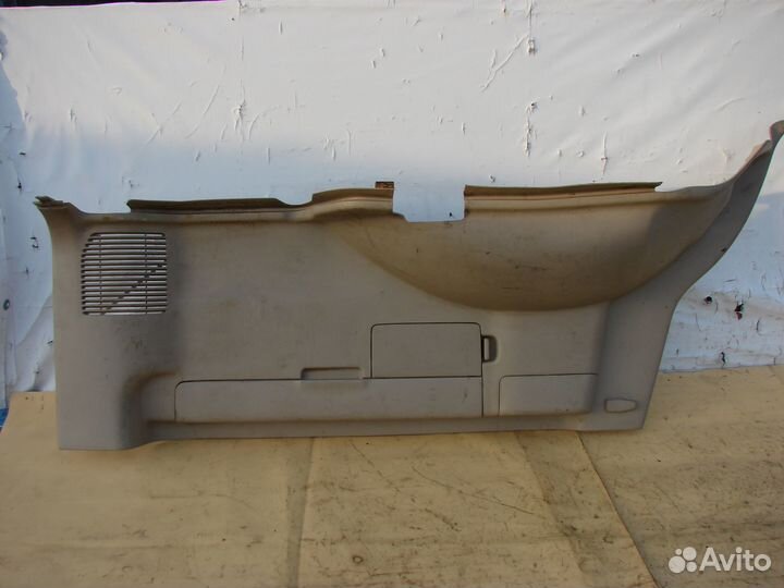 Накладка арки багажника правая Toyota land cruiser