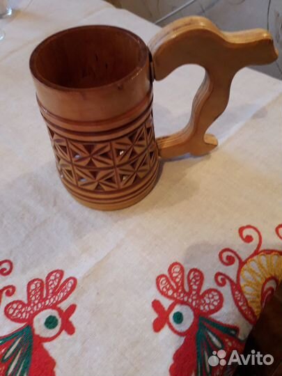 Изделия деревянные: кружка и массажёр