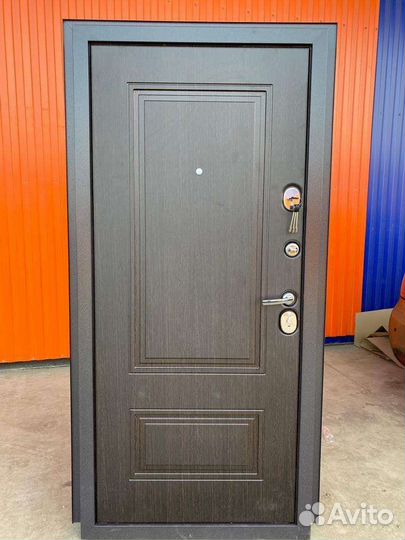 Двыери входные для улицы