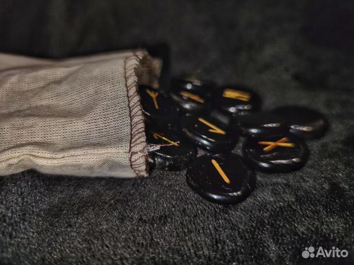 Руны чёрный обсидиан