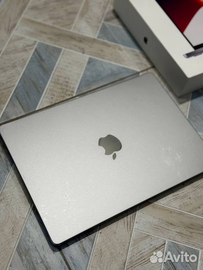 Apple MacBook Pro 14 m1 pro